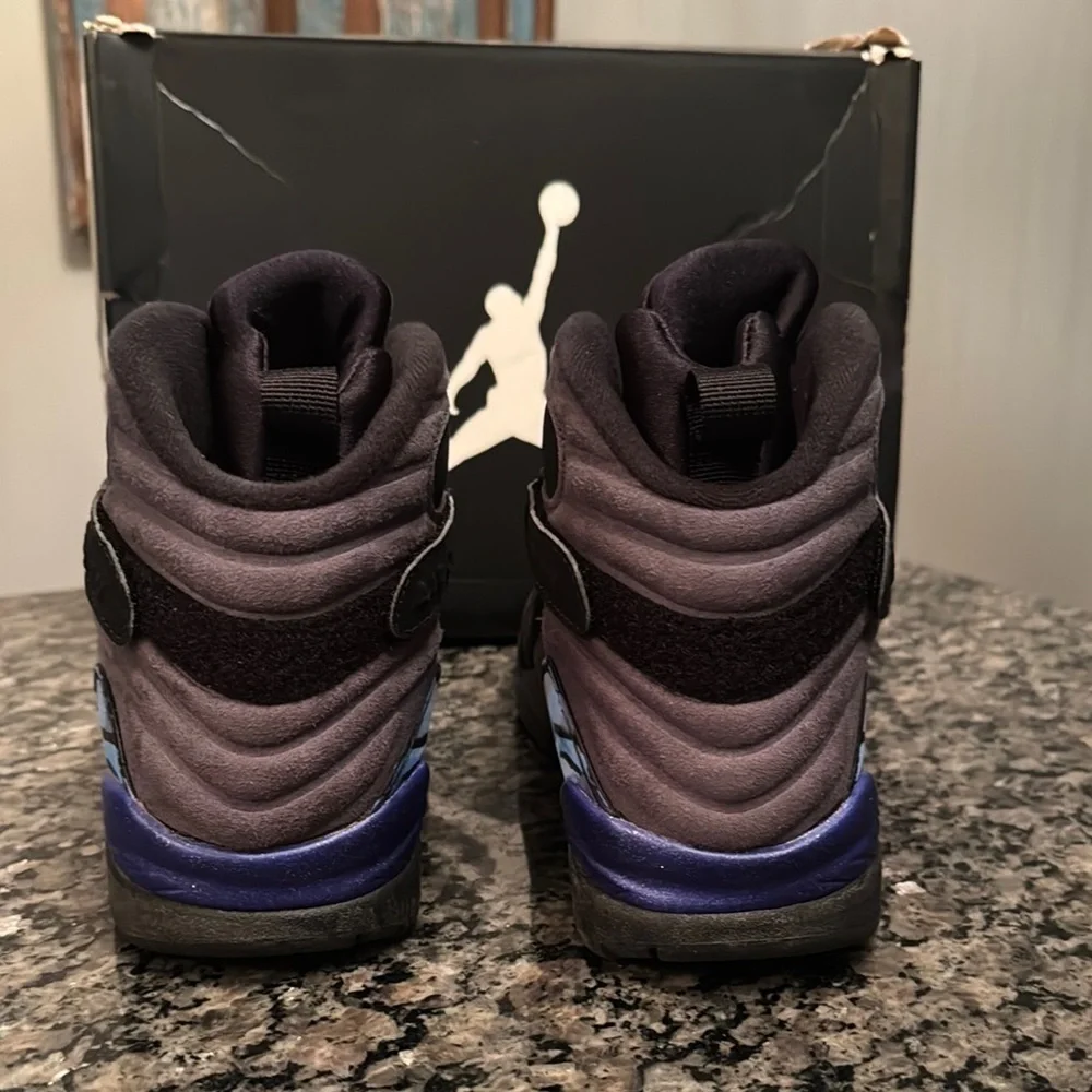 Nike Air Jordan 8 Retro Black and Blue Sneakers EUC 10.5